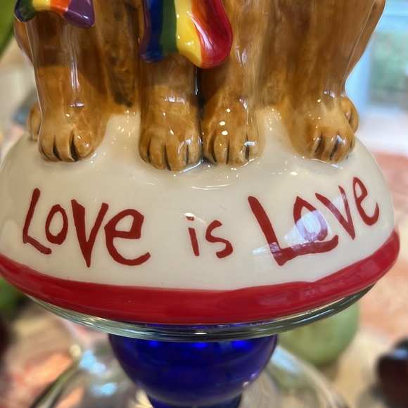 New 2022 Blue Sky Clayworks “Love is Love” Dogs Figurine. - Picture 5 of 10